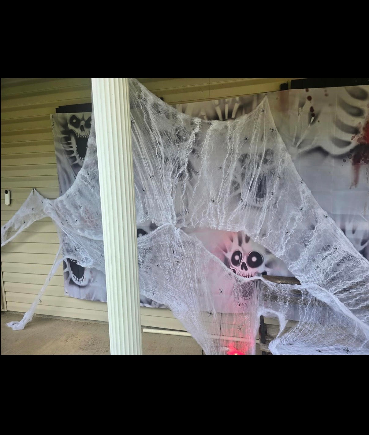 Phantom Glow Spider Web